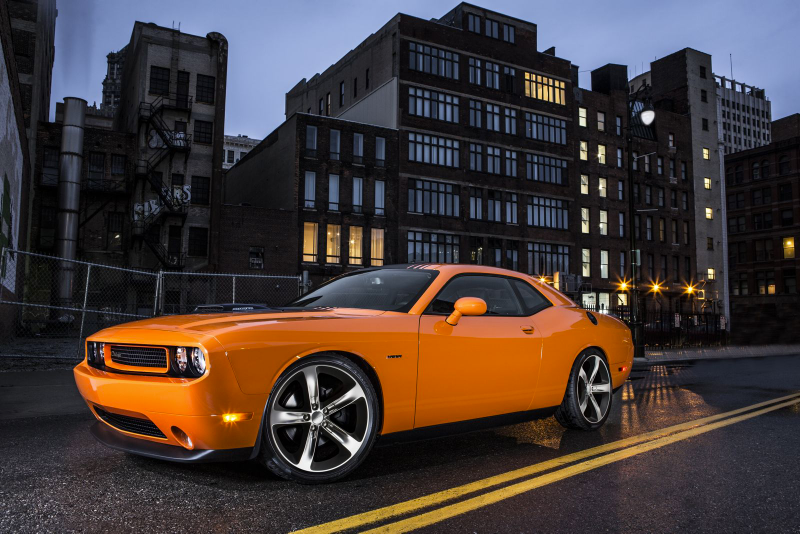 Illustration for article titled Hemi® 'Shaker' Returns – 2014 Challenger R/T And Mopar ’14 Challenger Models Deliver Power, Performance And Heritage